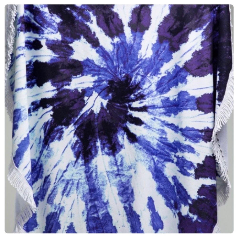 NEW Indigo & White Tie-Dye Towel Throw with Fringe - Picture 2 of 5